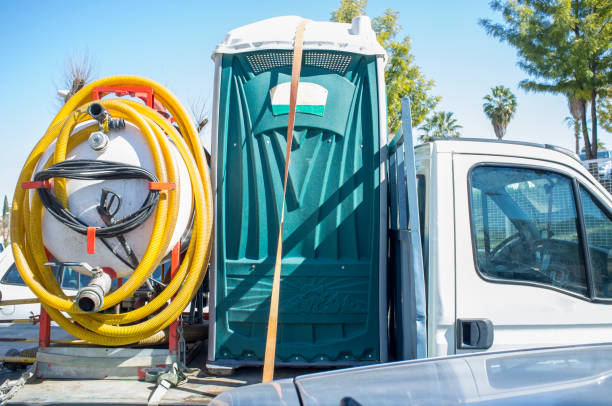 Best Wedding porta potty rental  in Lakewood Clu, MI