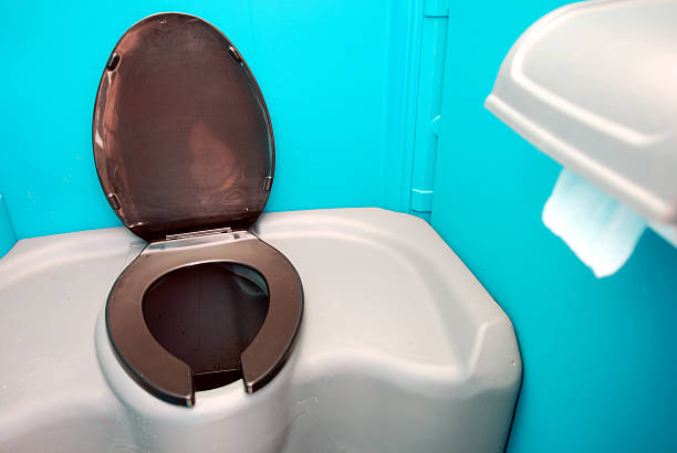 Best Sanitation services for porta potties  in Lakewood Clu, MI