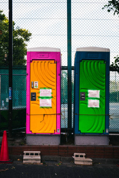Portable Toilet Options We Offer in Lakewood Clu, MI