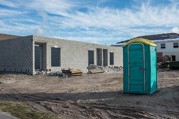 Porta potty rental for outdoor events in Lakewood Clu, MI